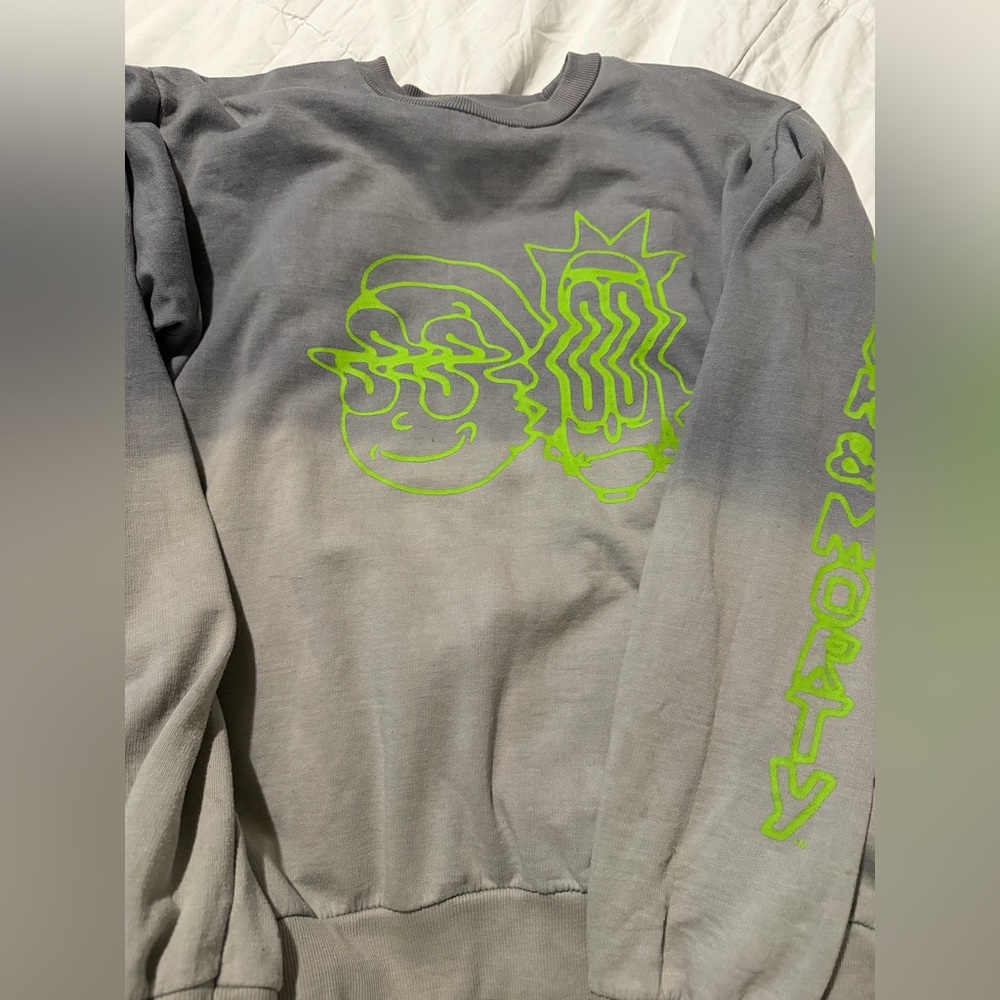 Gray and Green Graphic Men's Sweater